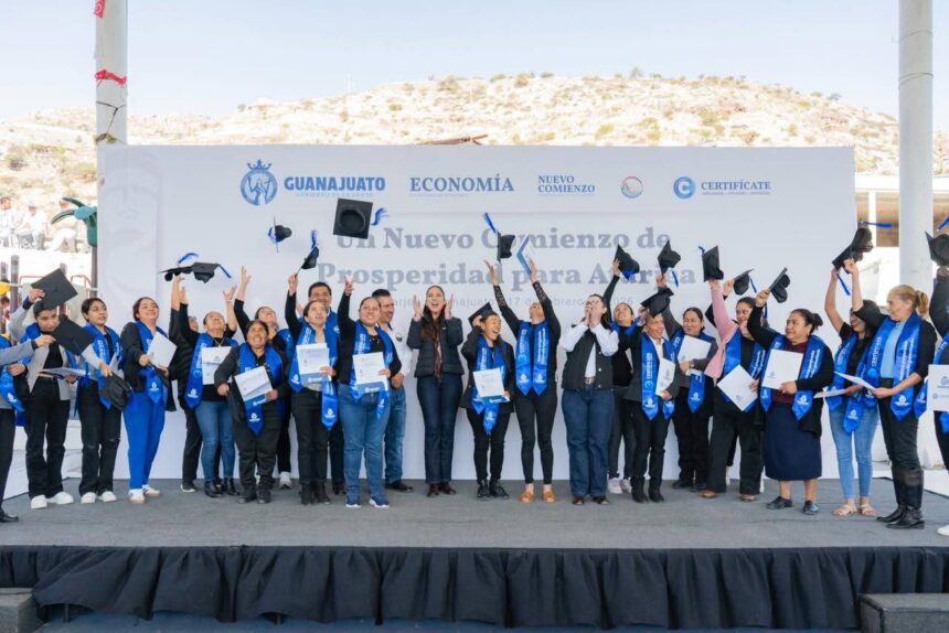 Certificacion - Atarjea _diplomas_(9) “Mujeres al Frente” cuenta con 33 egresadas más con cédulas y certificadas