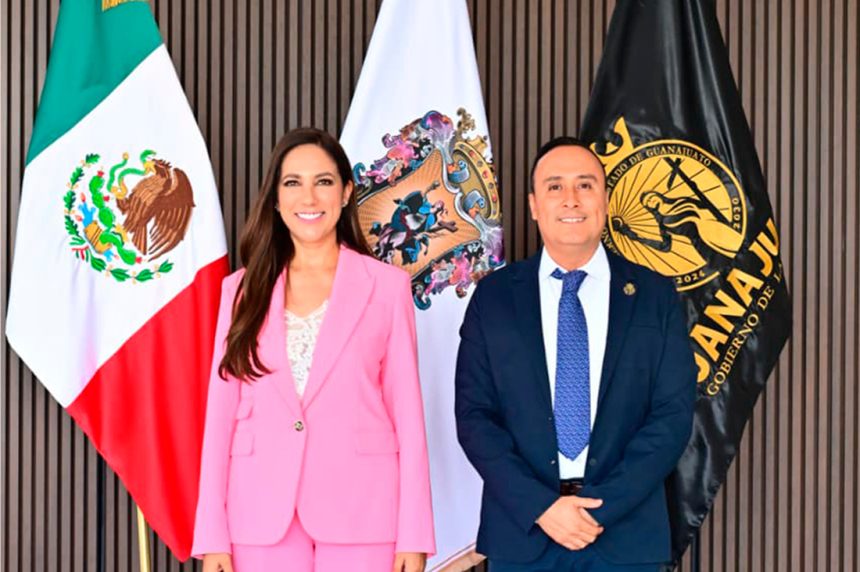 Libia-Dennise-a-Luis-Antonio-Vargas-Zavala-como-nuevo-titular-de-COFOCE-(1) Luis Antonio Vargas Zavala, nuevo titular de COFOCE